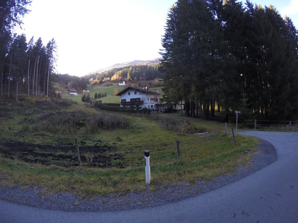 Tiroler Hasenhoehle Wenns Buitenkant foto